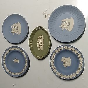 5 wedgewood small jasperware dishes england blue green white